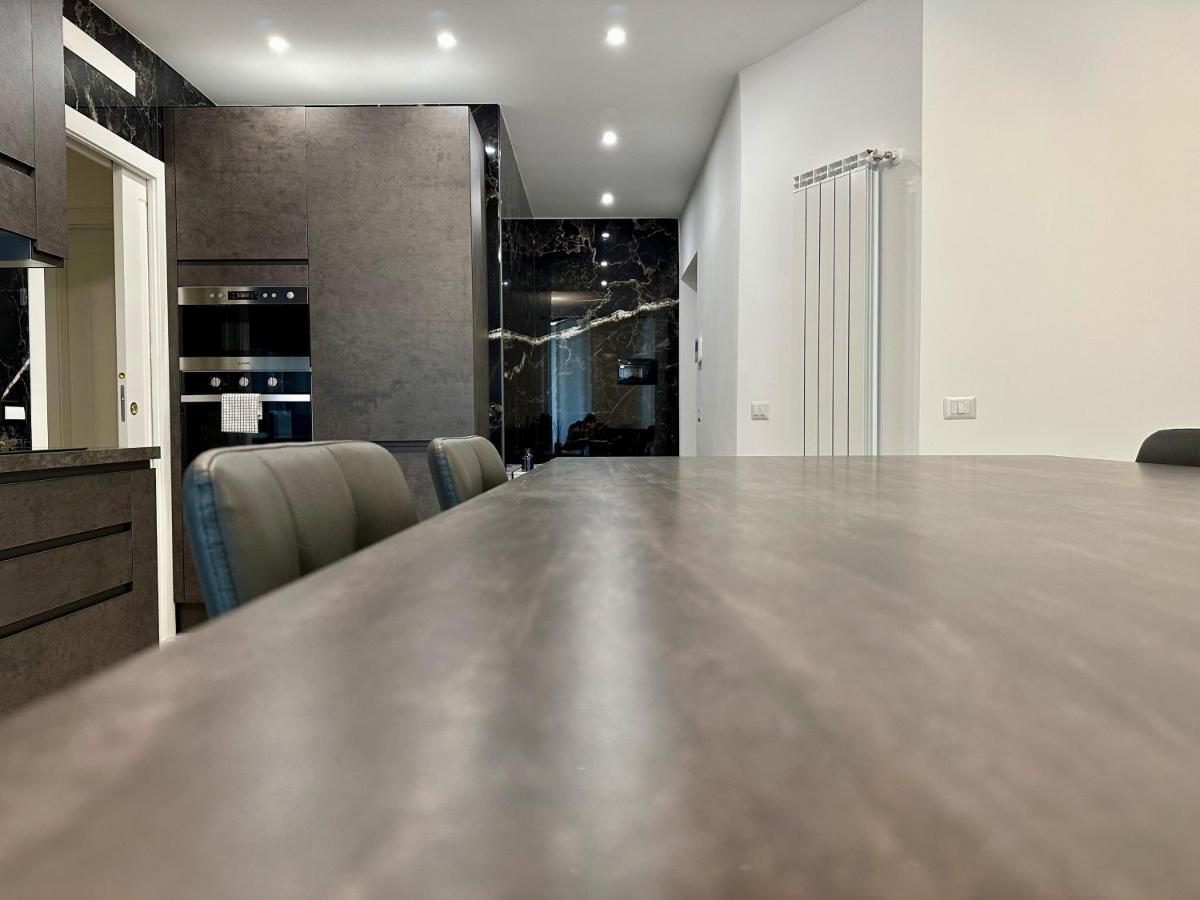 Magic Place Bergamo! Classy Apartment In The Heart Of The City Kültér fotó