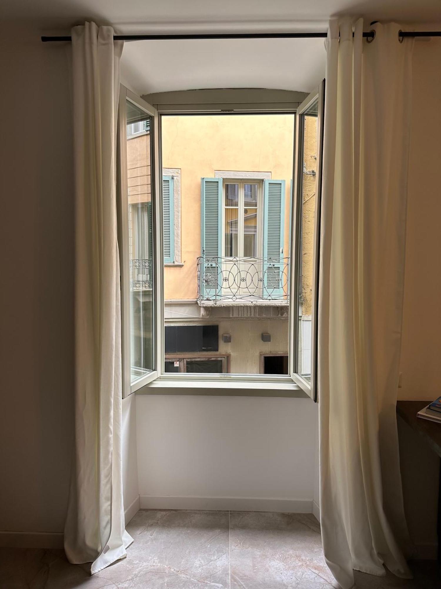 Magic Place Bergamo! Classy Apartment In The Heart Of The City Kültér fotó