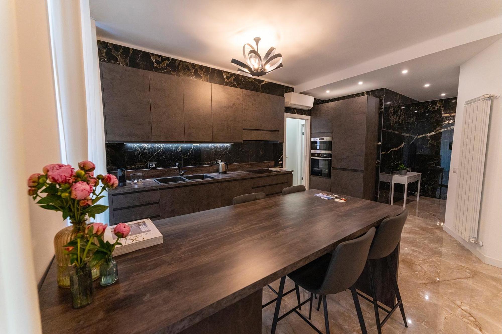 Magic Place Bergamo! Classy Apartment In The Heart Of The City Kültér fotó